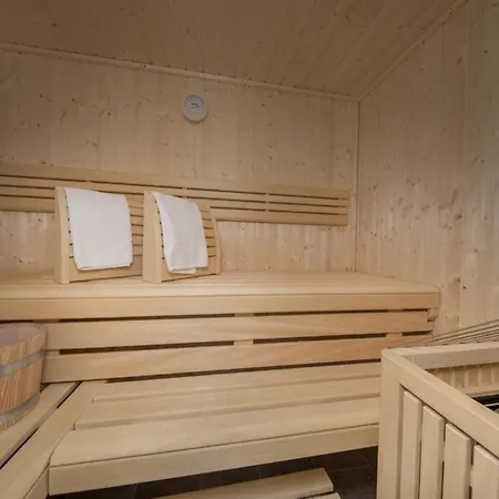 Chalet Family In Neukirchen With Sauna Neukirchen am Großvenediger