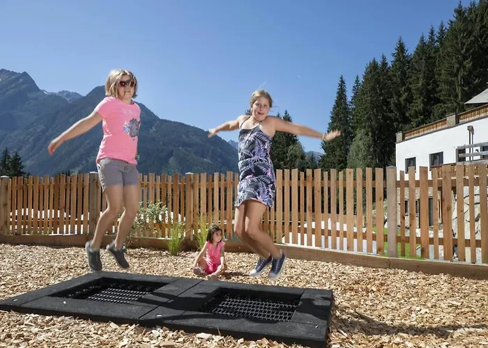 Chalet Family In Neukirchen With Sauna *